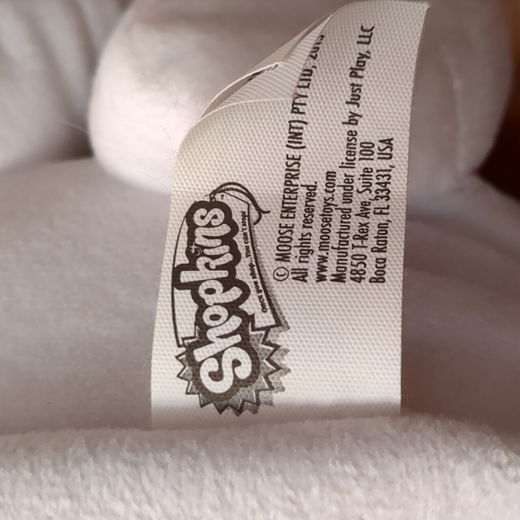 Shopkins Poppy popcorn stuffed plush 10 inches - Picture 4 of 4